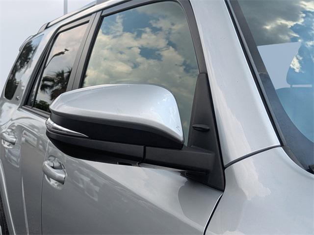 Photo of 2020 Classic Silver Metallic Toyota 4Runner