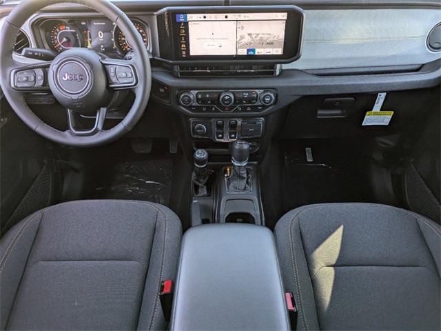 Photo of 2025 Black Clearcoat Jeep Wrangler