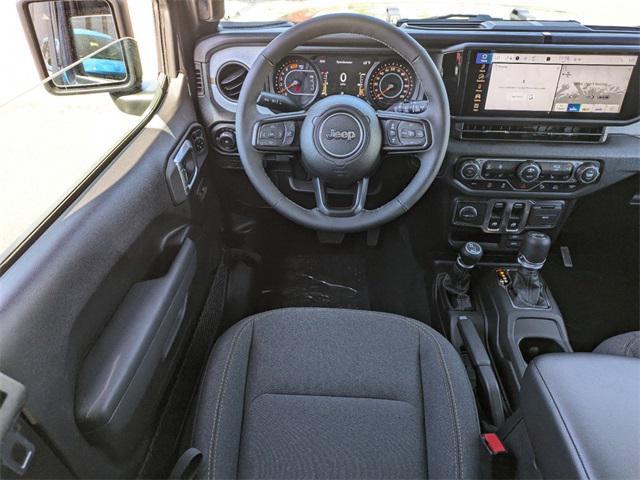 Photo of 2025 Black Clearcoat Jeep Wrangler