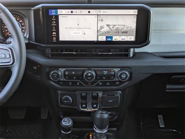 Photo of 2025 Black Clearcoat Jeep Wrangler