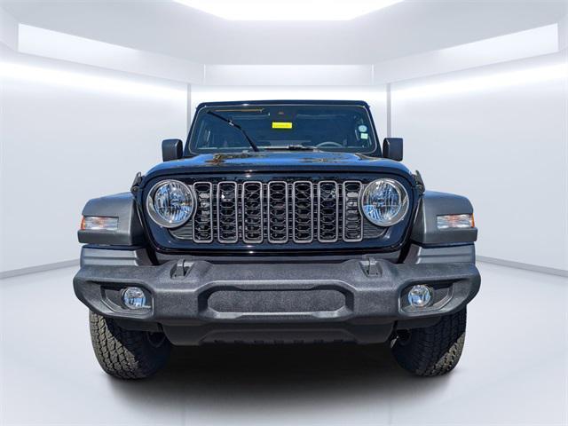 Photo of 2025 Black Clearcoat Jeep Wrangler