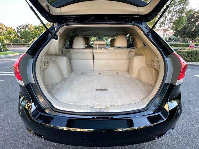 Photo of 2012 Black Toyota Venza