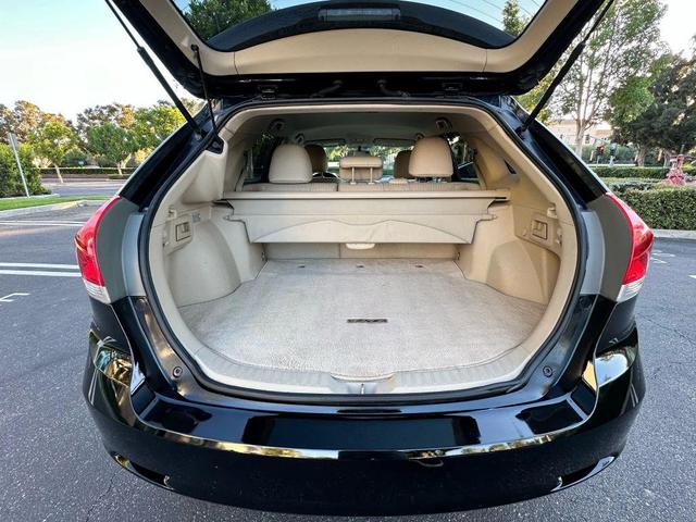 Photo of 2012 Black Toyota Venza