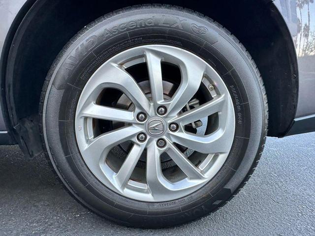 Photo of 2017 Grey Acura RDX