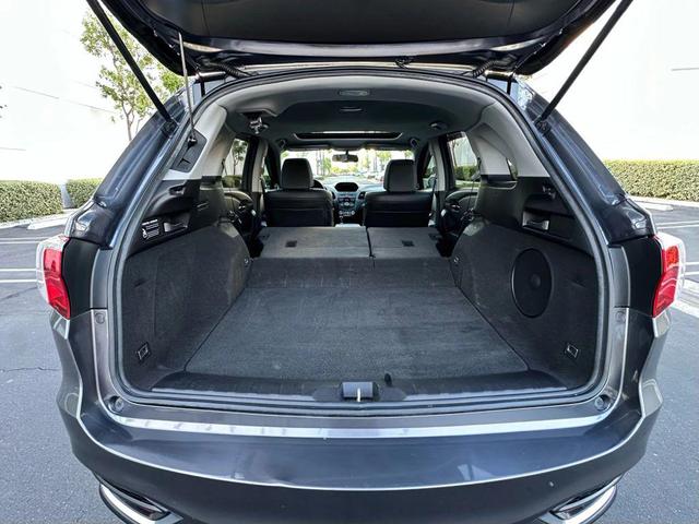 Photo of 2017 Grey Acura RDX