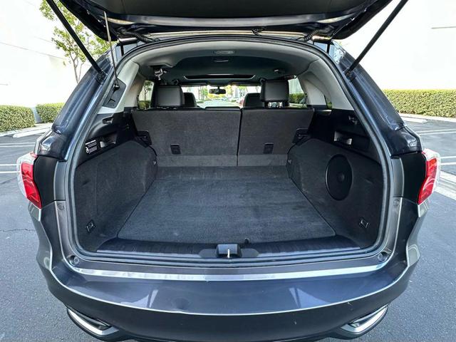 Photo of 2017 Grey Acura RDX