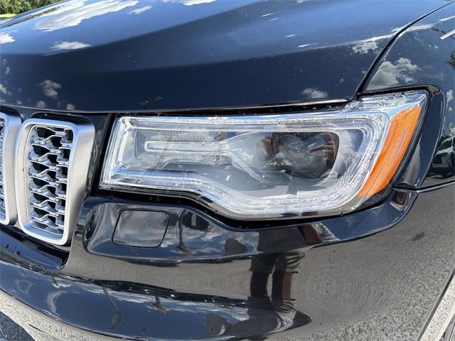 Photo of 2019 Diamond Black Jeep Grand Cherokee