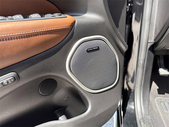 Photo of 2019 Diamond Black Jeep Grand Cherokee