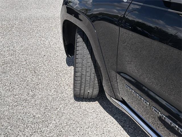 Photo of 2019 Diamond Black Jeep Grand Cherokee