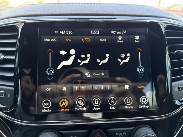 Photo of 2019 Diamond Black Jeep Grand Cherokee