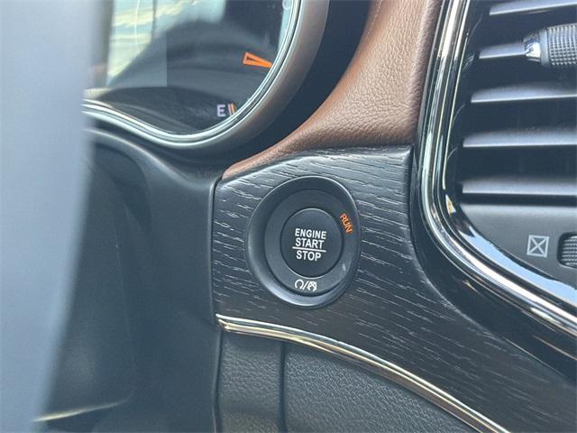 Photo of 2019 Diamond Black Jeep Grand Cherokee