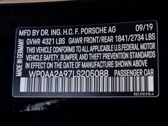 Photo of 2020 Black Porsche 911