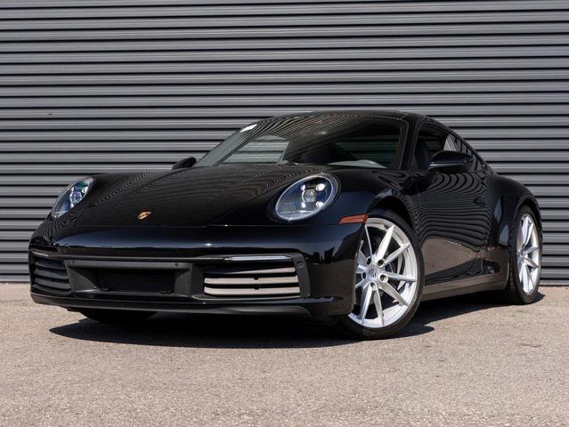 Photo of 2020 Black Porsche 911