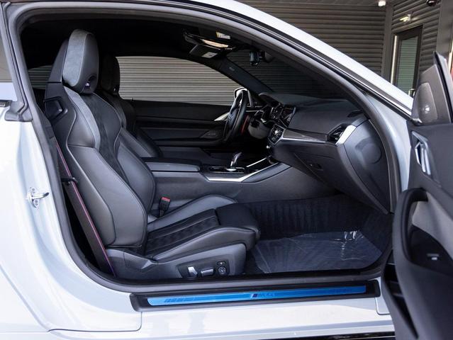 Photo of 2023 Gray Metallic BMW M4