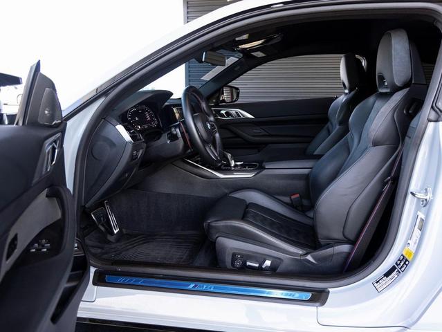 Photo of 2023 Gray Metallic BMW M4