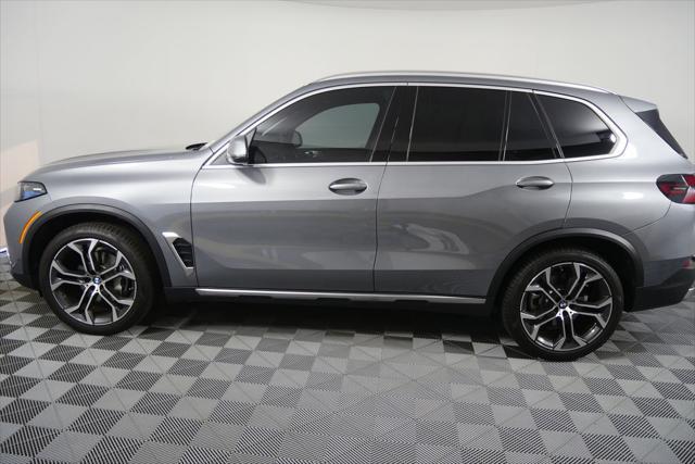 Photo of 2024 Gray Metallic BMW X5