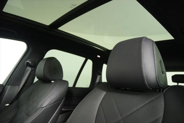 Photo of 2023 Jet Black BMW X5