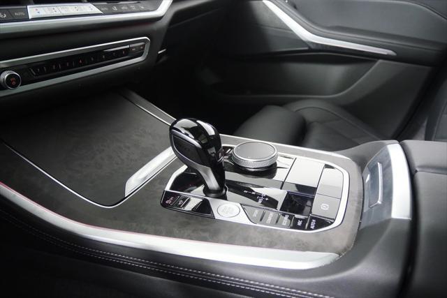 Photo of 2023 Jet Black BMW X5