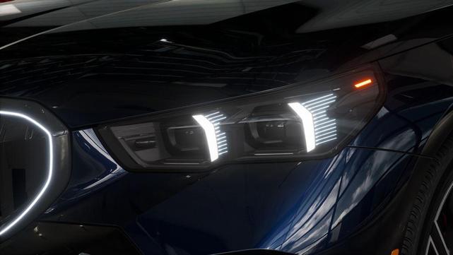 Photo of 2026 Carbon Black Metallic BMW 530