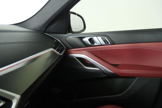 Photo of 2022 Alpine White BMW X6