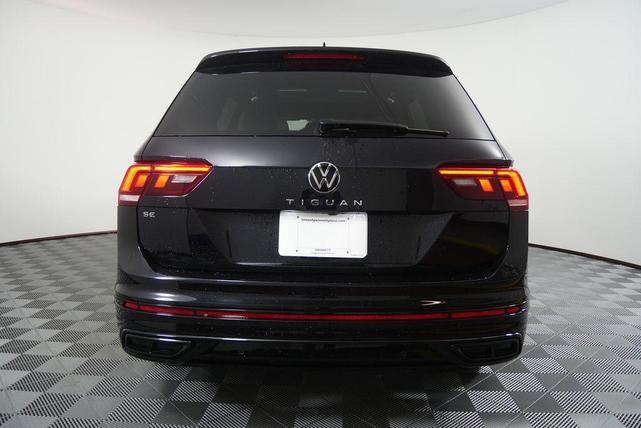 Photo of 2024 Deep Black Volkswagen Tiguan