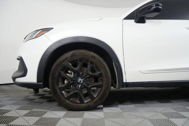 Photo of 2023 Platinum White Pearl Honda HR-V