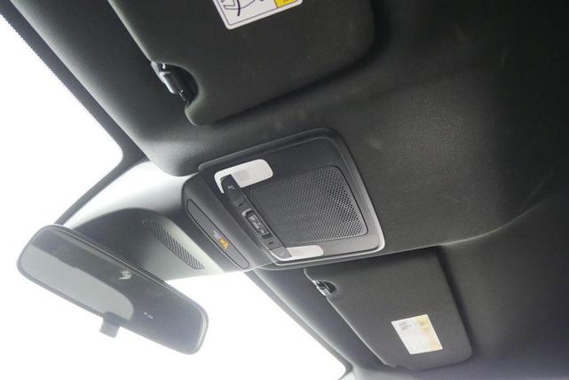 Photo of 2023 Platinum White Pearl Honda HR-V