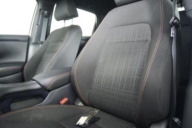 Photo of 2023 Platinum White Pearl Honda HR-V