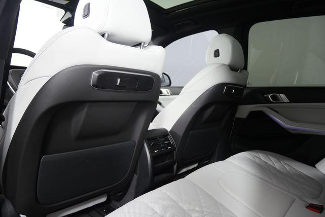 Photo of 2024 Mineral White Metallic BMW X5