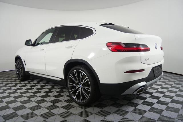 Photo of 2024 Alpine White BMW X4