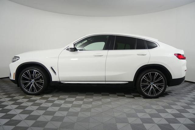 Photo of 2024 Alpine White BMW X4