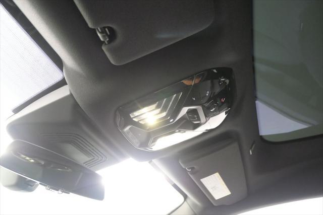 Photo of 2025 Black Sapphire Metallic BMW iX