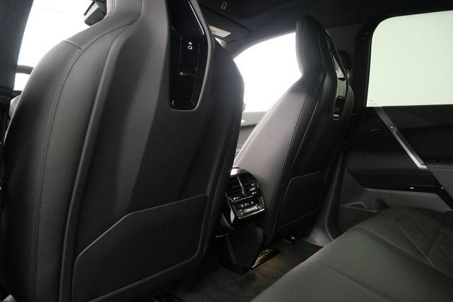Photo of 2025 Black Sapphire Metallic BMW iX