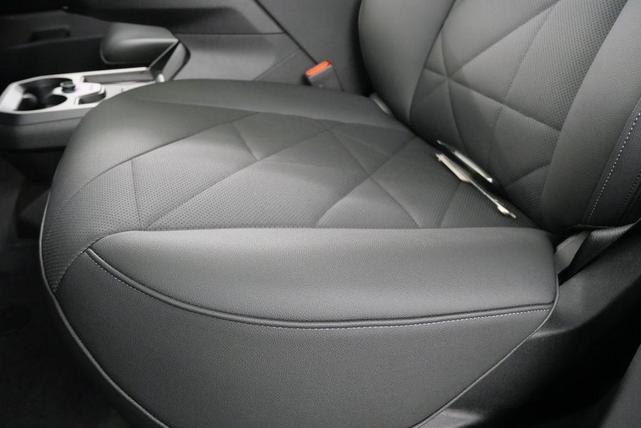 Photo of 2025 Black Sapphire Metallic BMW iX