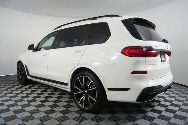 Photo of 2020 Alpine White BMW X7