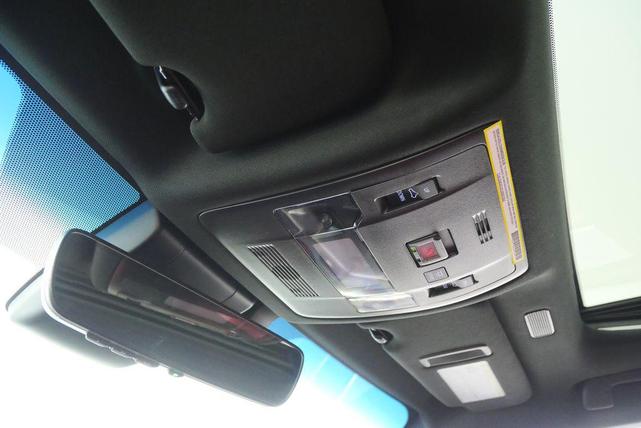 Photo of 2023 Iridium Lexus ES 350