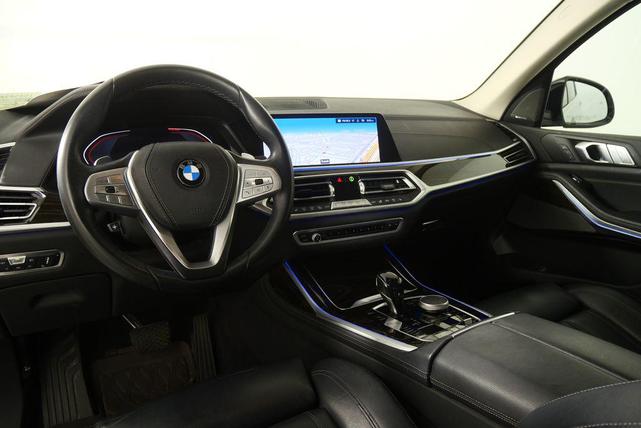 Photo of 2020 White Metallic BMW X7