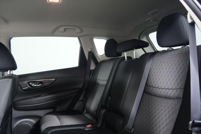 Photo of 2019 Magnetic Black Pearl Nissan Rogue
