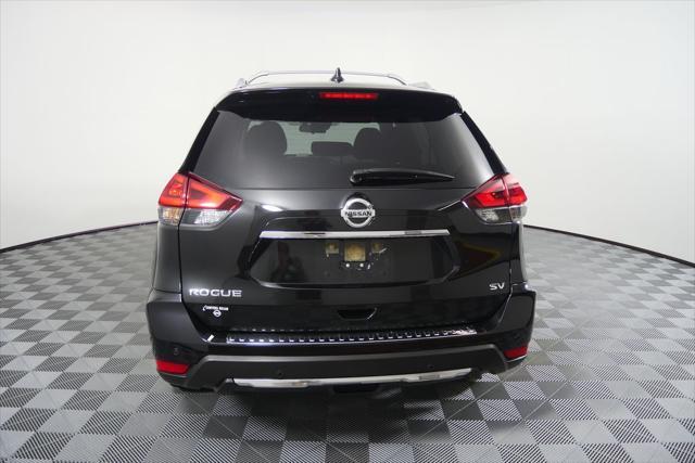 Photo of 2019 Magnetic Black Pearl Nissan Rogue