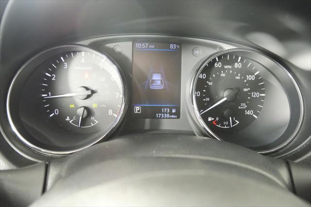 Photo of 2019 Magnetic Black Pearl Nissan Rogue