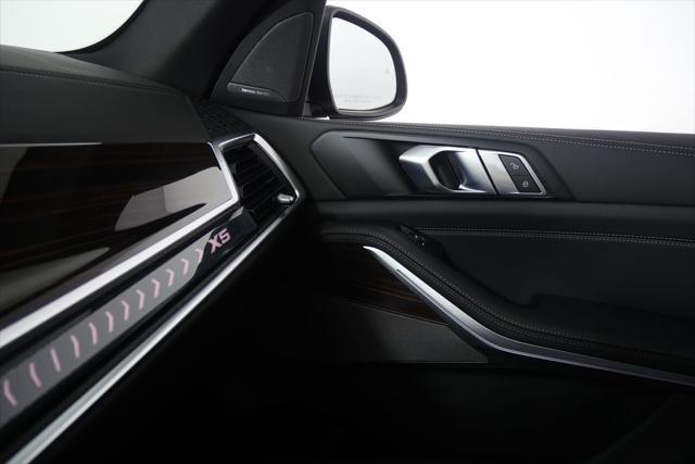 Photo of 2026 Black Sapphire Metallic BMW X5 PHEV