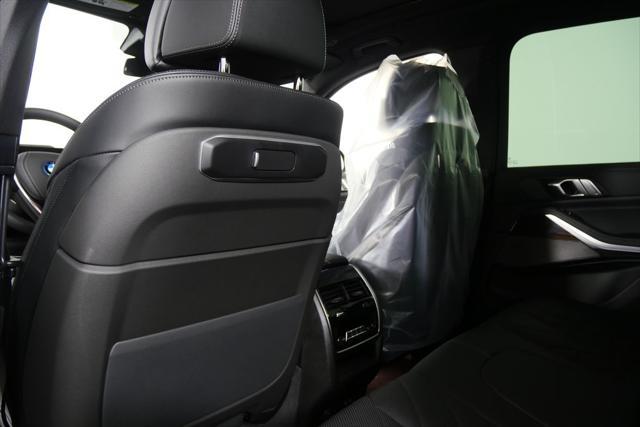 Photo of 2026 Black Sapphire Metallic BMW X5 PHEV