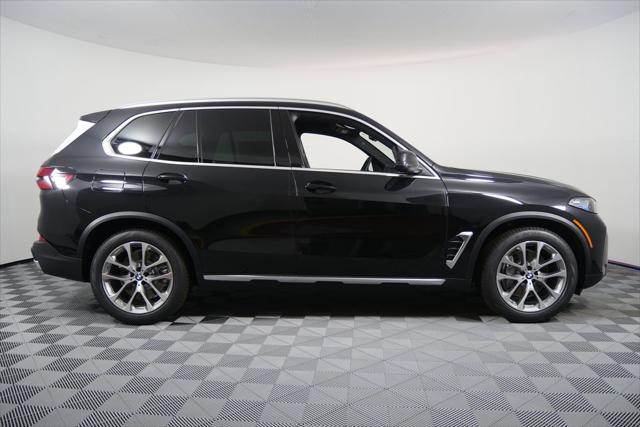 Photo of 2026 Black Sapphire Metallic BMW X5 PHEV