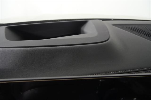 Photo of 2026 Black Sapphire Metallic BMW X5 PHEV