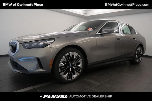 2025 BMW 530