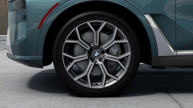 Photo of 2025 Blue Ridge Mountain Metallic BMW X7