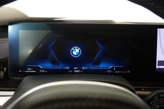 Photo of 2024 Carbon Black Metallic BMW X6