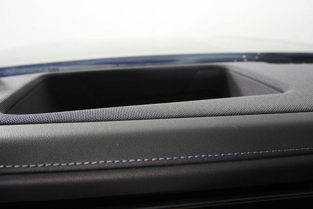 Photo of 2024 Black Sapphire Metallic BMW 760