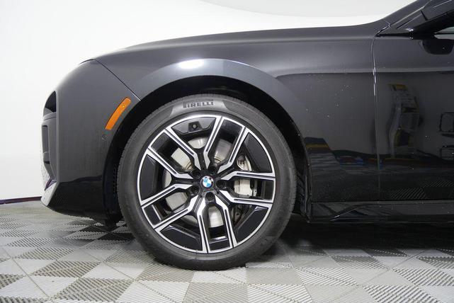 Photo of 2024 Black Sapphire Metallic BMW 760