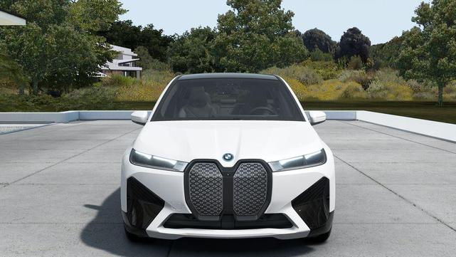 Photo of 2025 Mineral White Metallic BMW iX